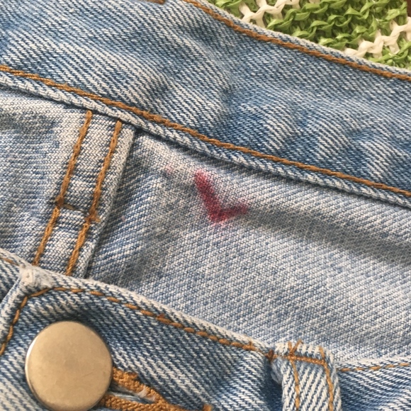 Brandy Melville Distressed Boyfriend Jeans - Picture 4 of 8